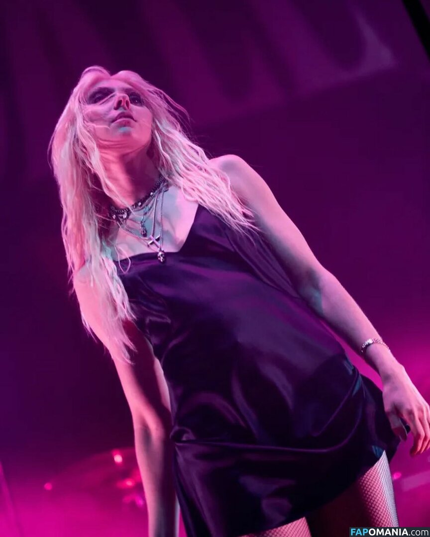 Taylor Momsen / aryelsoul / taylormomsen Nud OnlyFans  Fotografie scursă #367
