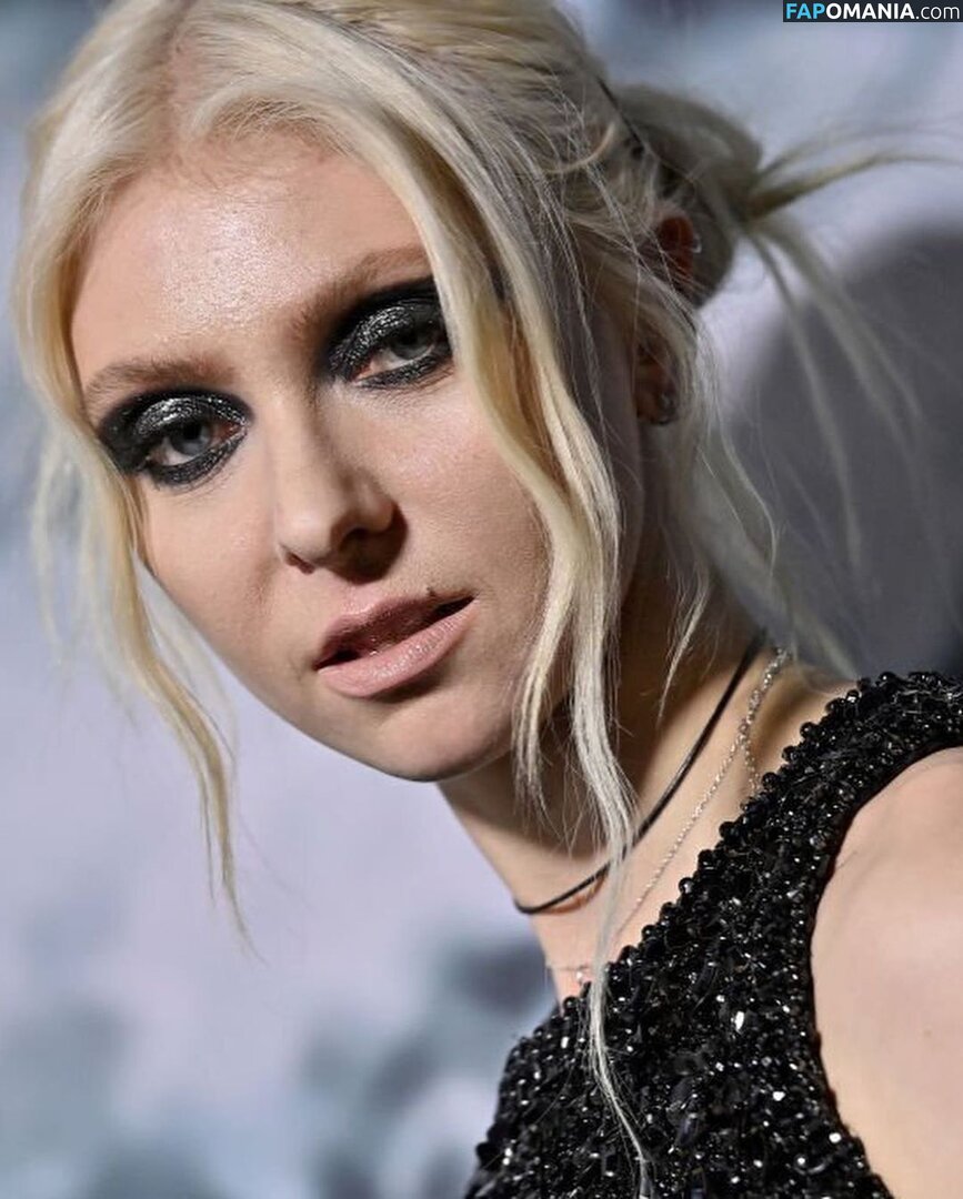 Taylor Momsen / aryelsoul / taylormomsen Nud OnlyFans  Fotografie scursă #709