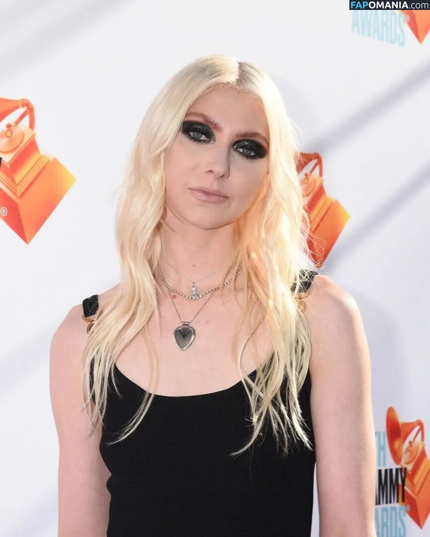 Taylor Momsen / aryelsoul / taylormomsen Nud OnlyFans  Fotografie scursă #713