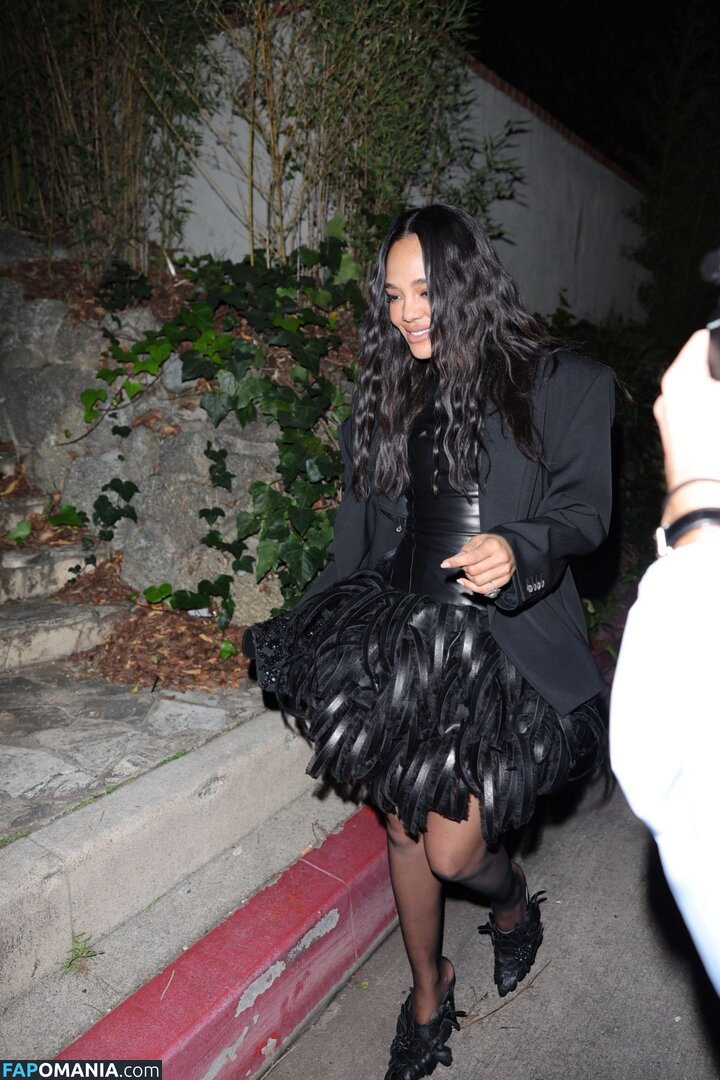 Tessa Thompson / tessamaethompson / tessathompsonx Nud OnlyFans  Fotografie scursă #8