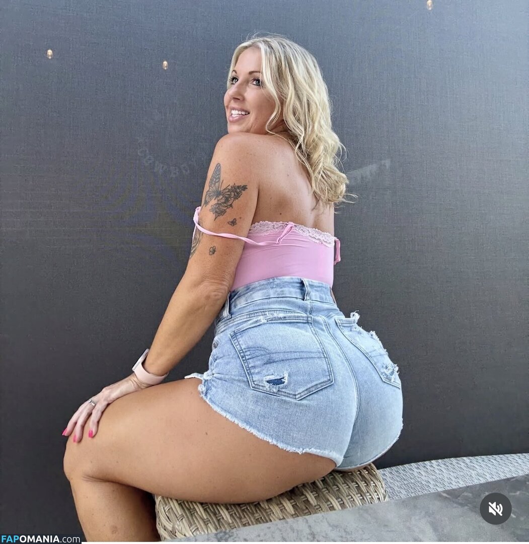 Texasthighs Nud OnlyFans  Fotografie scursă #37