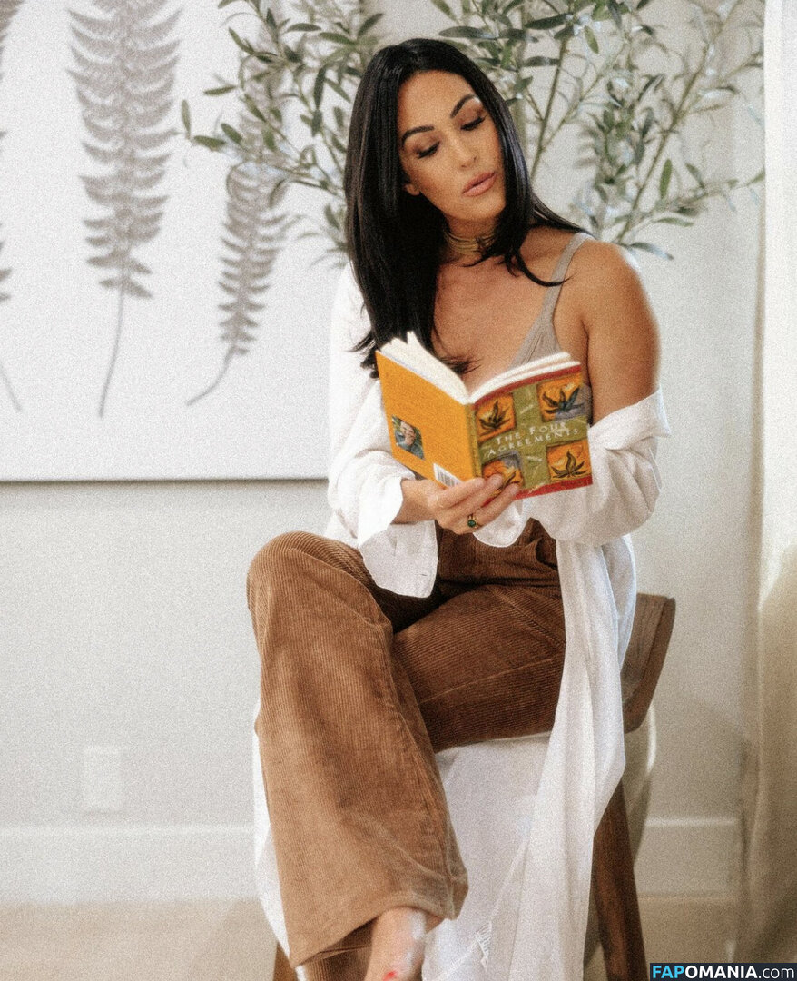 Nikki Bella & Brie Bella / The Bella Twins / thenikkibella Nud OnlyFans  Fotografie scursă #255