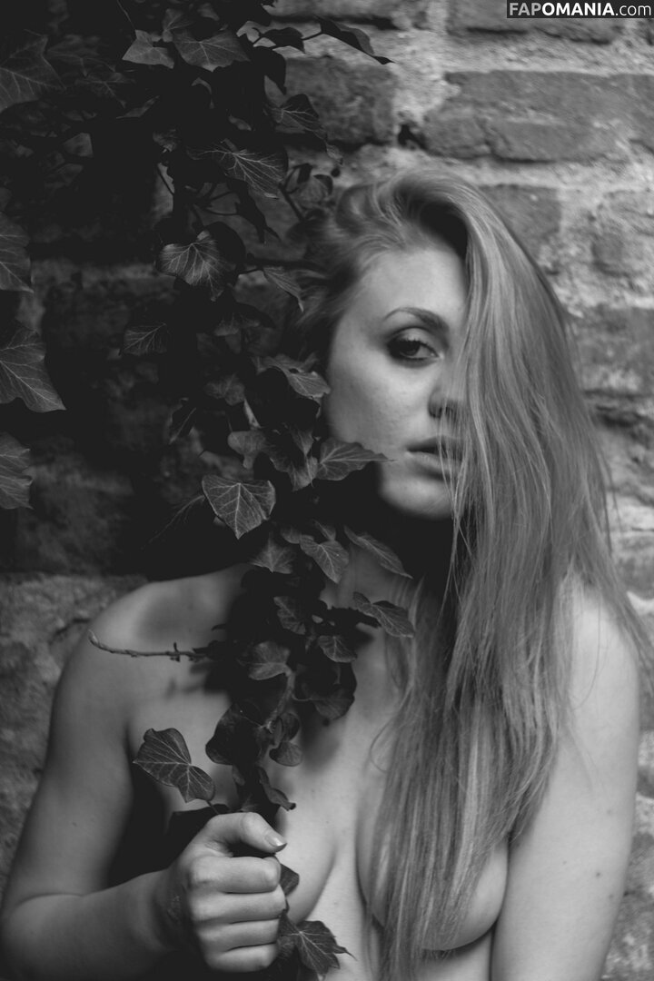 TheGoldenGirl / igoldengirl Nud OnlyFans  Fotografie scursă #2