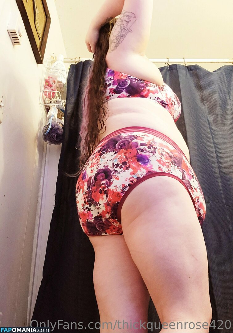 thickqueenrose420 / throatqueen420 Nud OnlyFans  Fotografie scursă #17