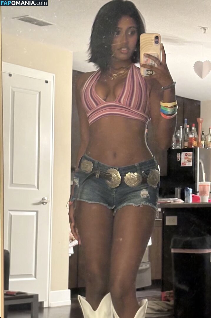 Thya Sridharan / thya.sridharan Nud OnlyFans  Fotografie scursă #3