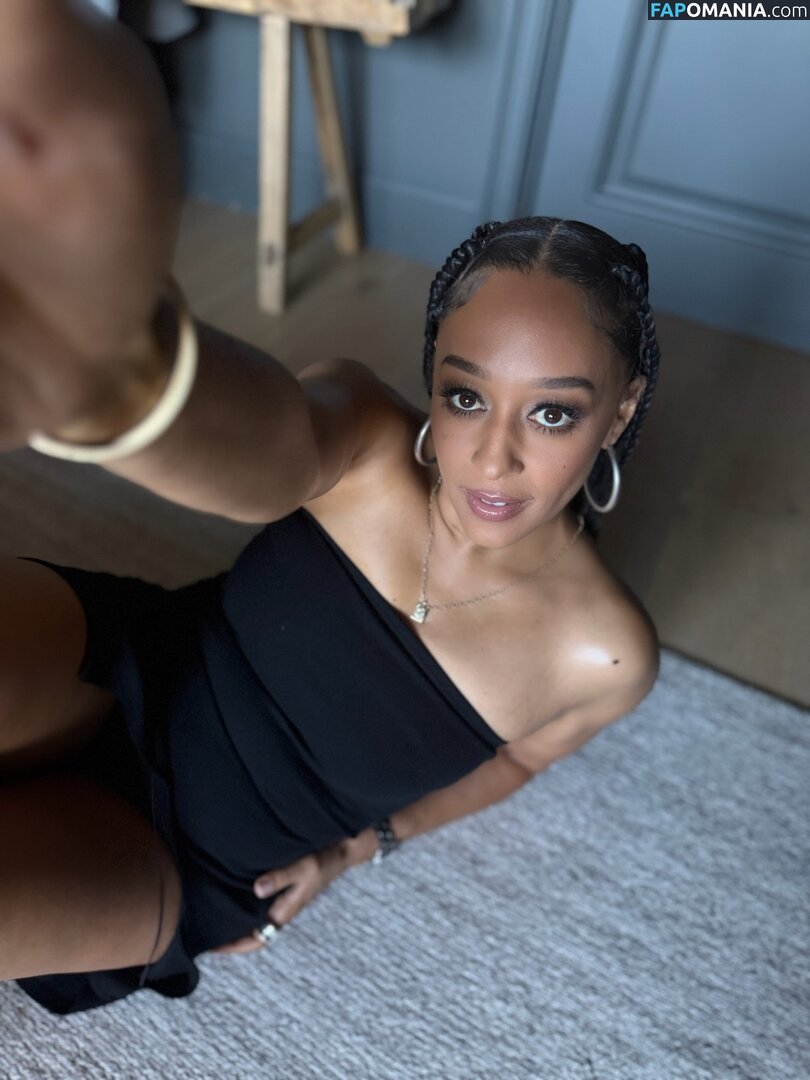 Tia Mowry / tiamowry Nud OnlyFans  Fotografie scursă #8