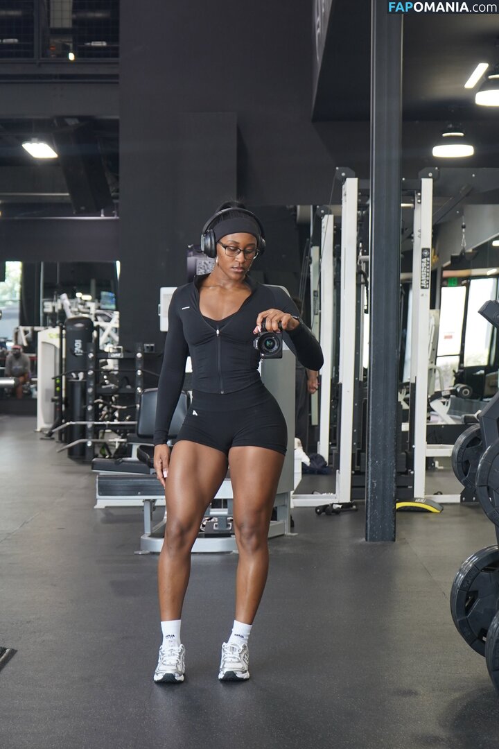 T.hoowww / Tiara Howard Nud OnlyFans  Fotografie scursă #5