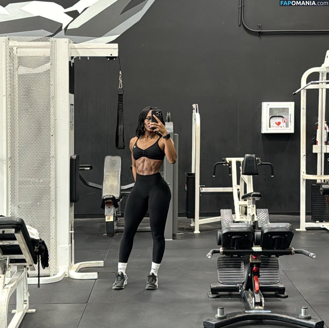 T.hoowww / Tiara Howard Nud OnlyFans  Fotografie scursă #17