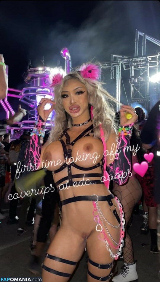 Tiffany Luu / luulii / tluuxox Nud OnlyFans  Fotografie scursă #3