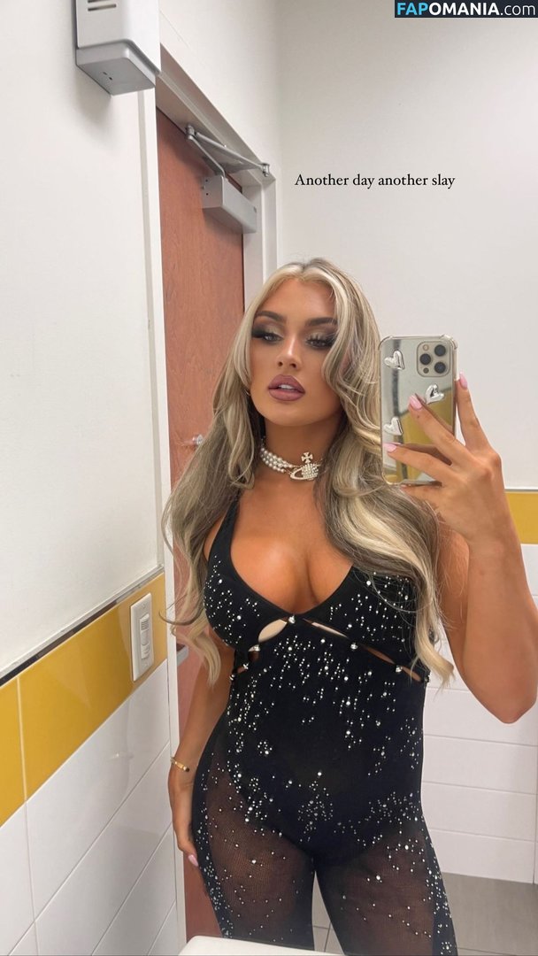 Tiffany Stratton / tiffanywwe / tiffstrattonwwe Nud OnlyFans  Fotografie scursă #56
