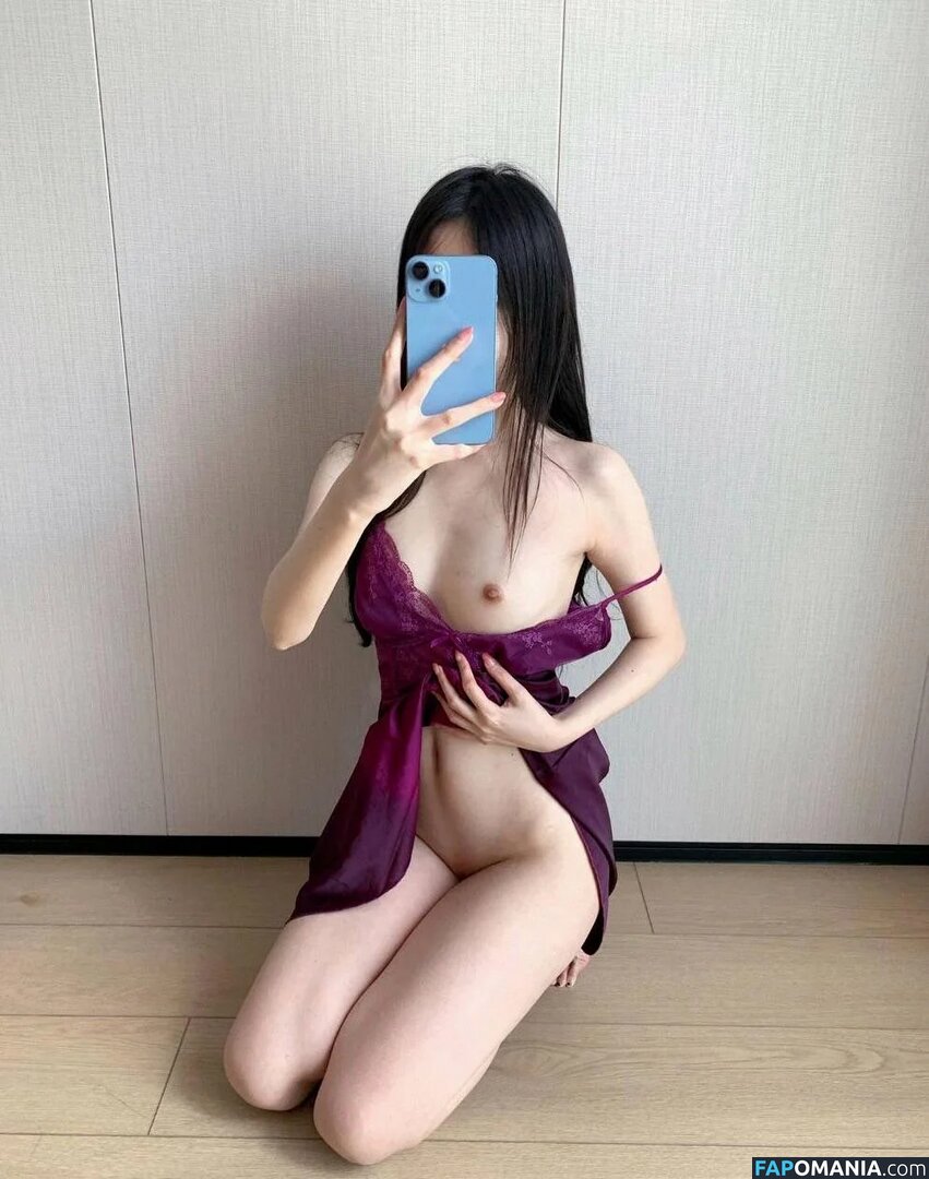 Toastymochi1 / https: / toastymochi Nud OnlyFans  Fotografie scursă #20