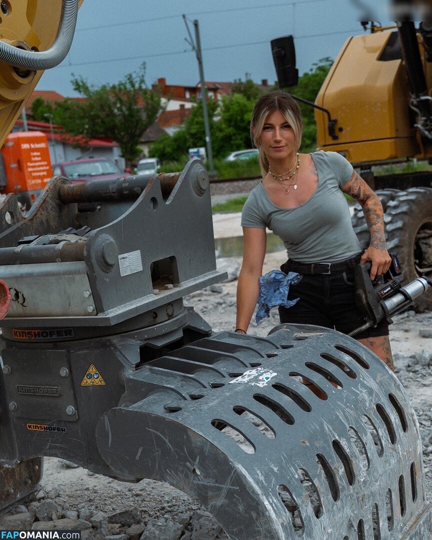 Tschulique Nud OnlyFans  Fotografie scursă #10