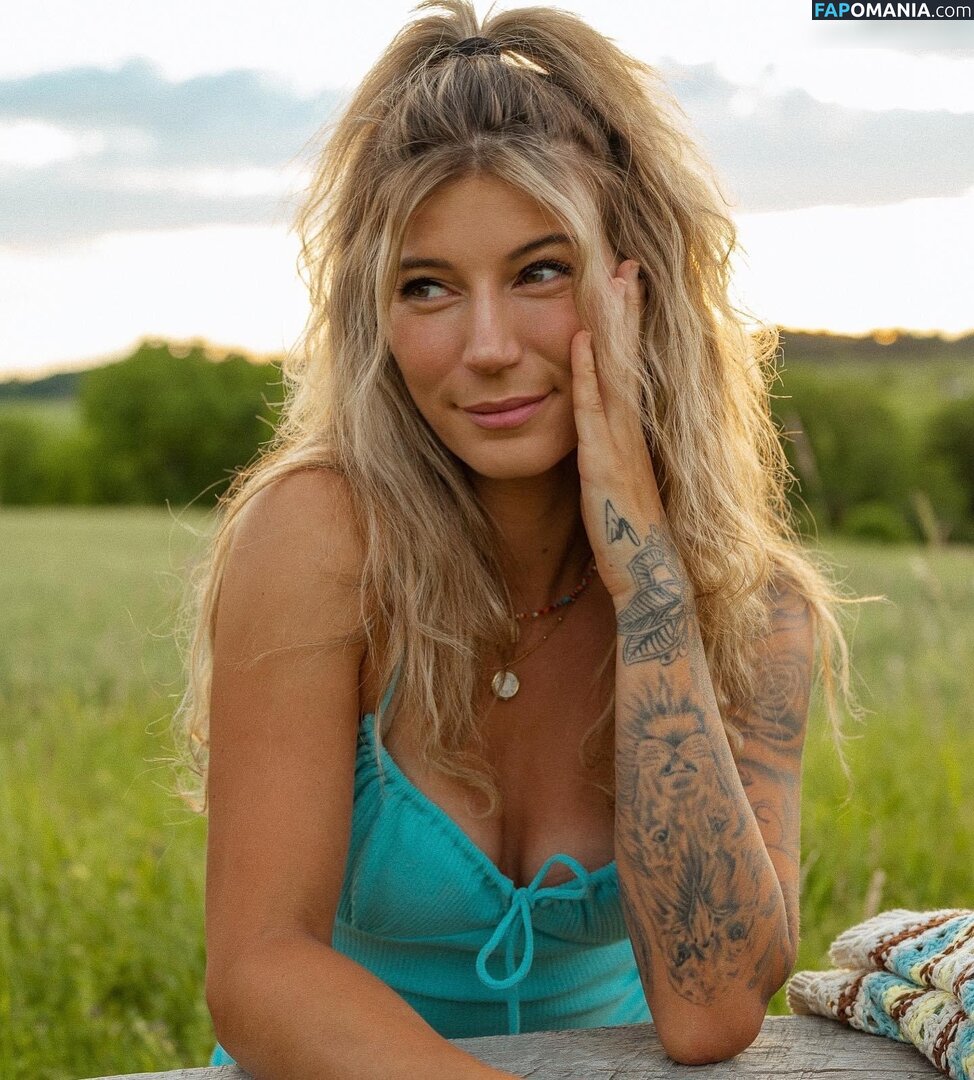 Tschulique Nud OnlyFans  Fotografie scursă #11