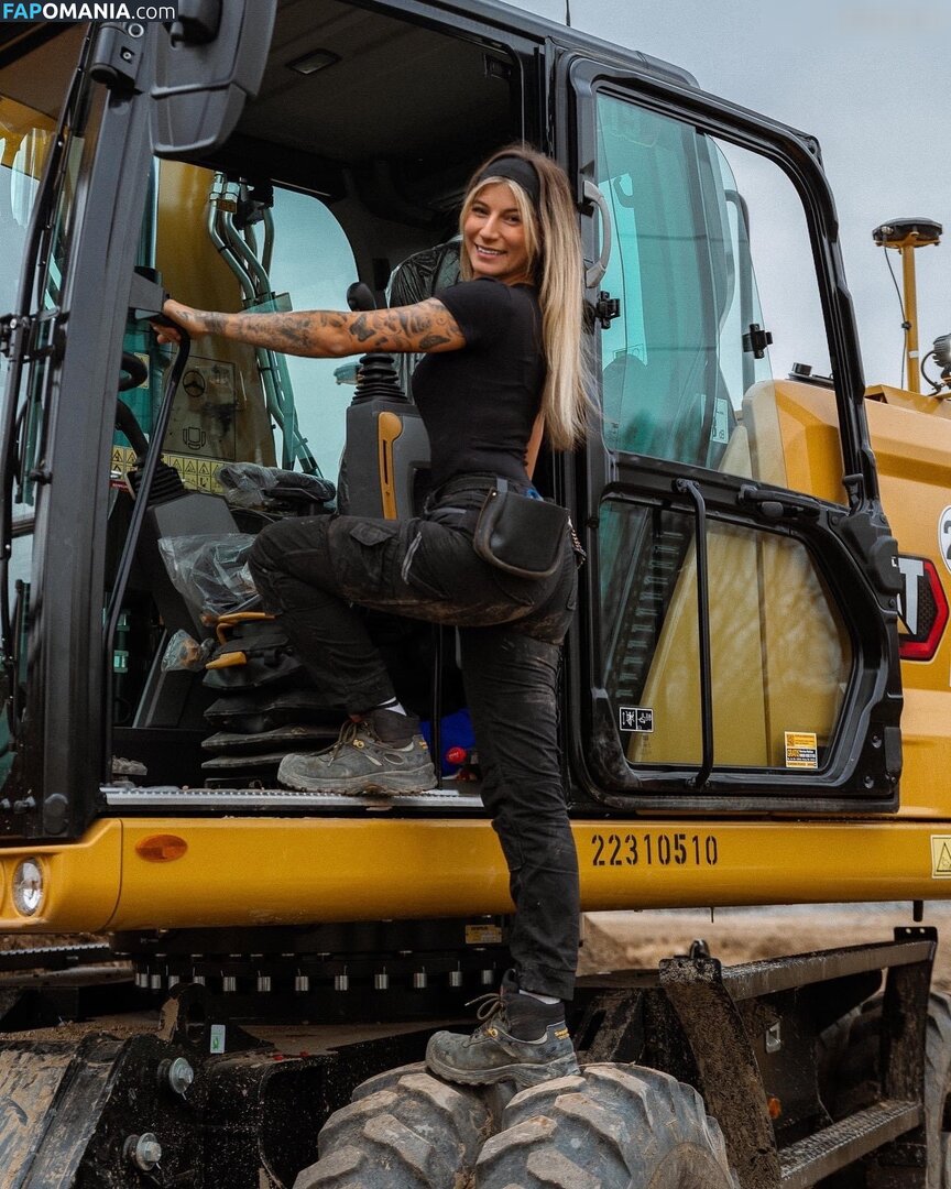 Tschulique Nud OnlyFans  Fotografie scursă #13