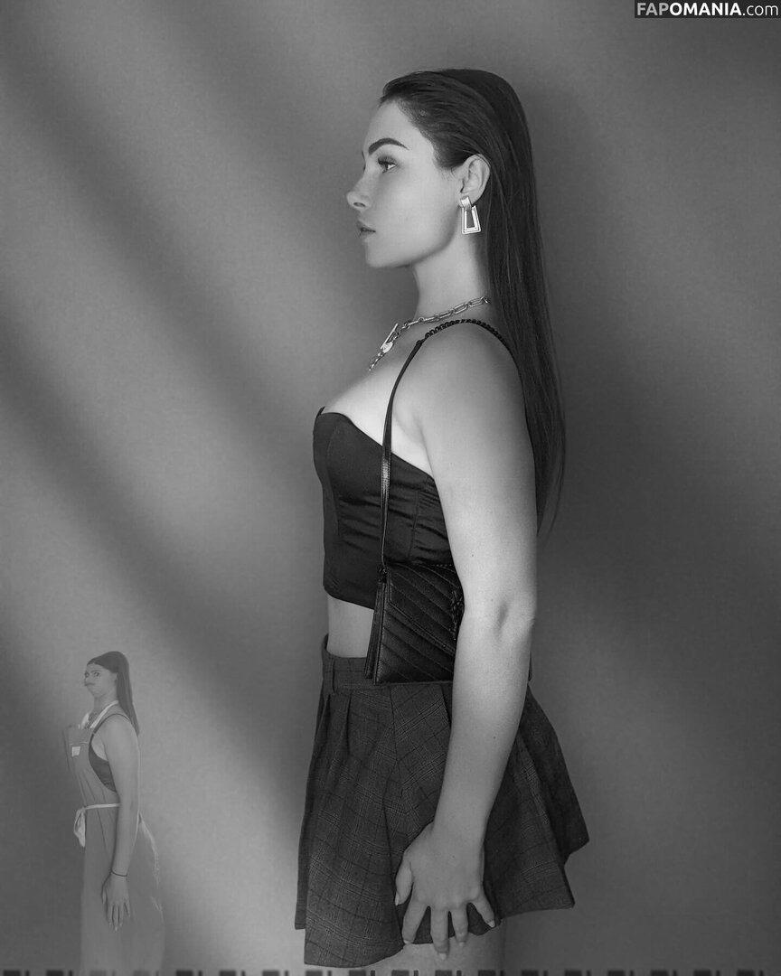 Tslanaxoxo / Yourlanatgirl / Yourlittlelana Nud OnlyFans  Fotografie scursă #41