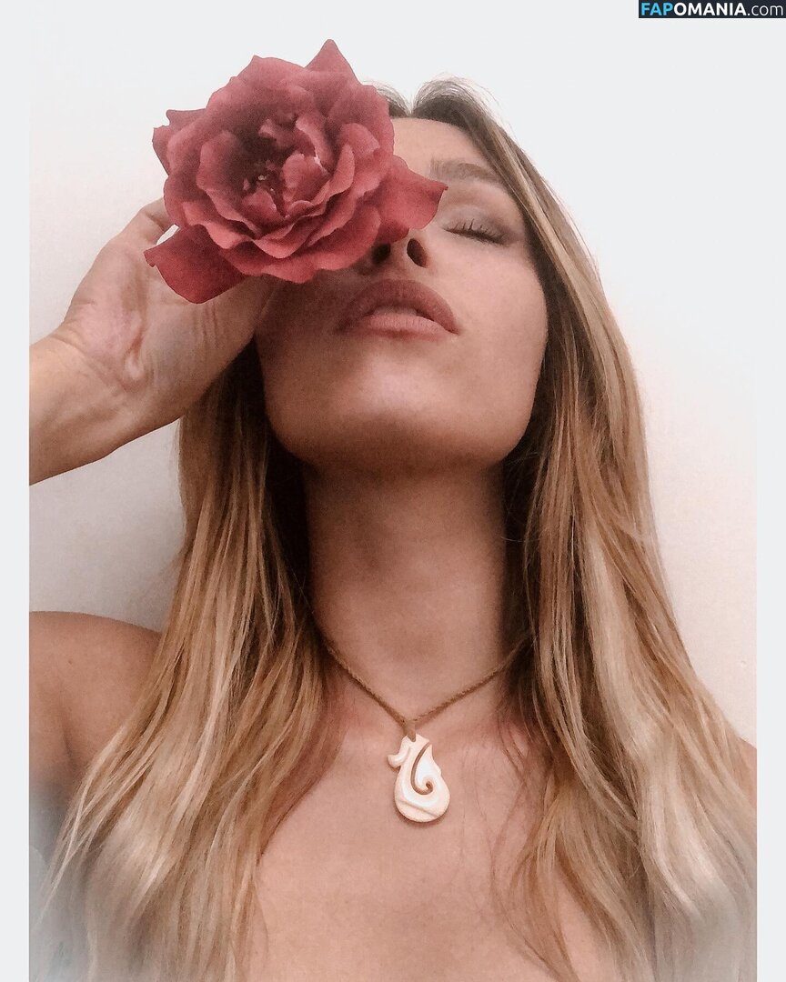 Tslanaxoxo / Yourlanatgirl / Yourlittlelana Nud OnlyFans  Fotografie scursă #76