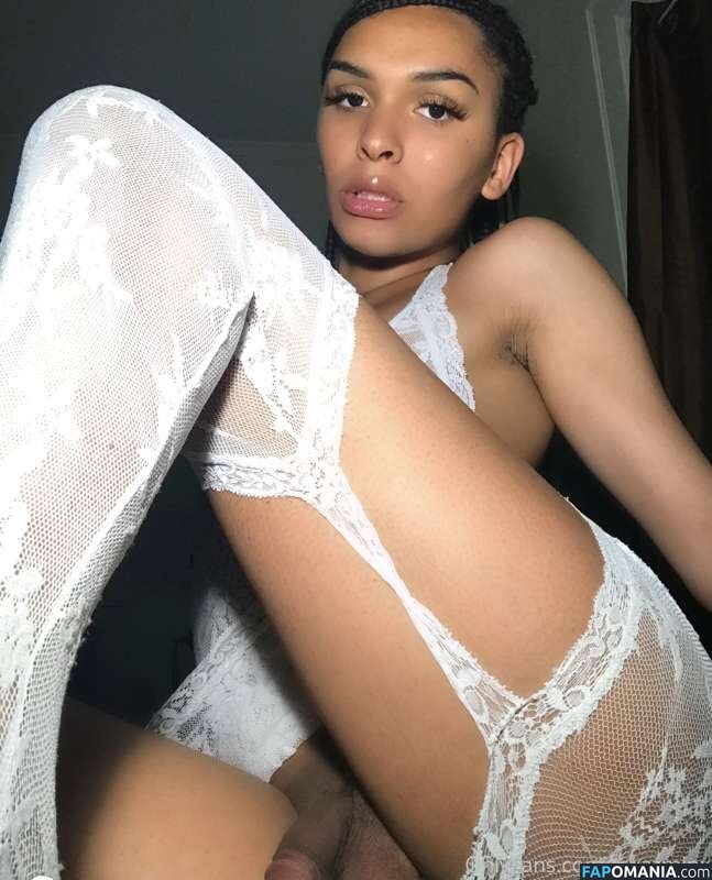 _yummyyazzy / https: / tsyazminx Nud OnlyFans  Fotografie scursă #8