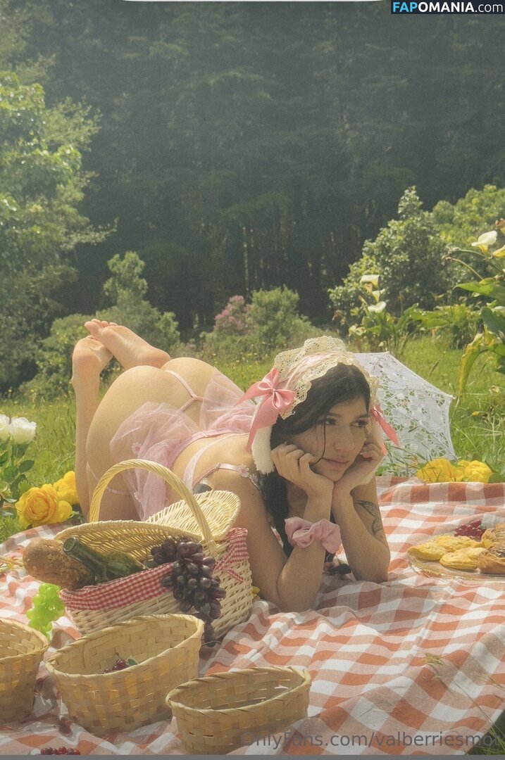 Valberriesmot Nud OnlyFans  Fotografie scursă #3