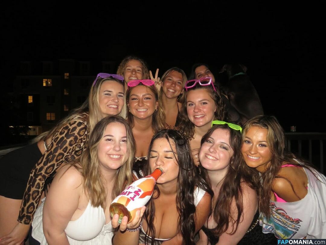 Valerie / valerie.c_ / valerieq01 Nud OnlyFans  Fotografie scursă #17