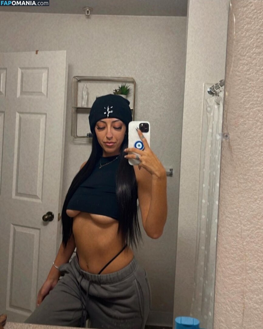 Onlyfans.com / Savannah / Vanderellla Nud OnlyFans  Fotografie scursă #4