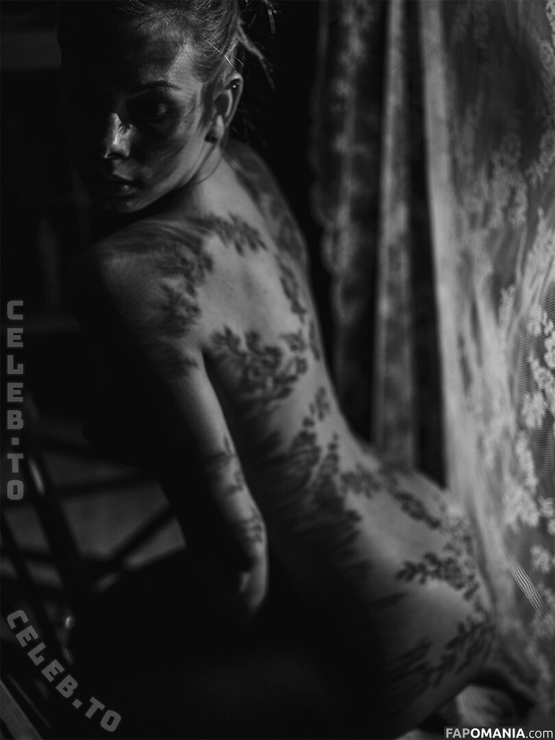 vaneschkal Nud OnlyFans  Fotografie scursă #16