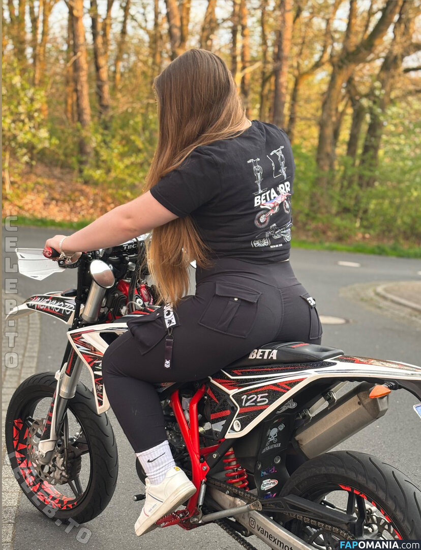 Vanexmoto Nud OnlyFans  Fotografie scursă #1