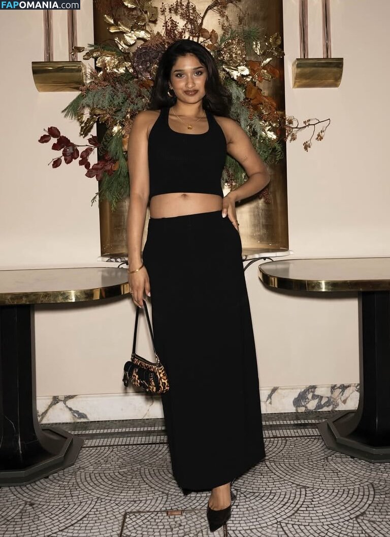 Varada Sethu Nud OnlyFans  Fotografie scursă #3