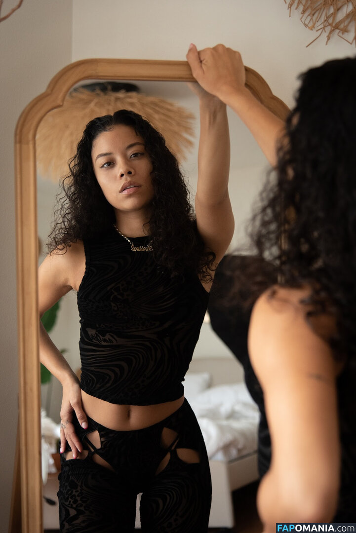 Jalisa Rey / jalisa.rey / veganbaddie Nud OnlyFans  Fotografie scursă #1