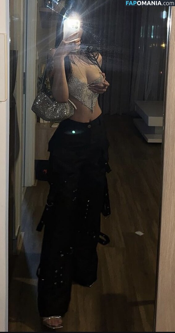 Khúc Thị Hương / Veronica Lucifer / akashi.yumi.3 / madamelucy / veronica_lucifer_ Nud OnlyFans  Fotografie scursă #3