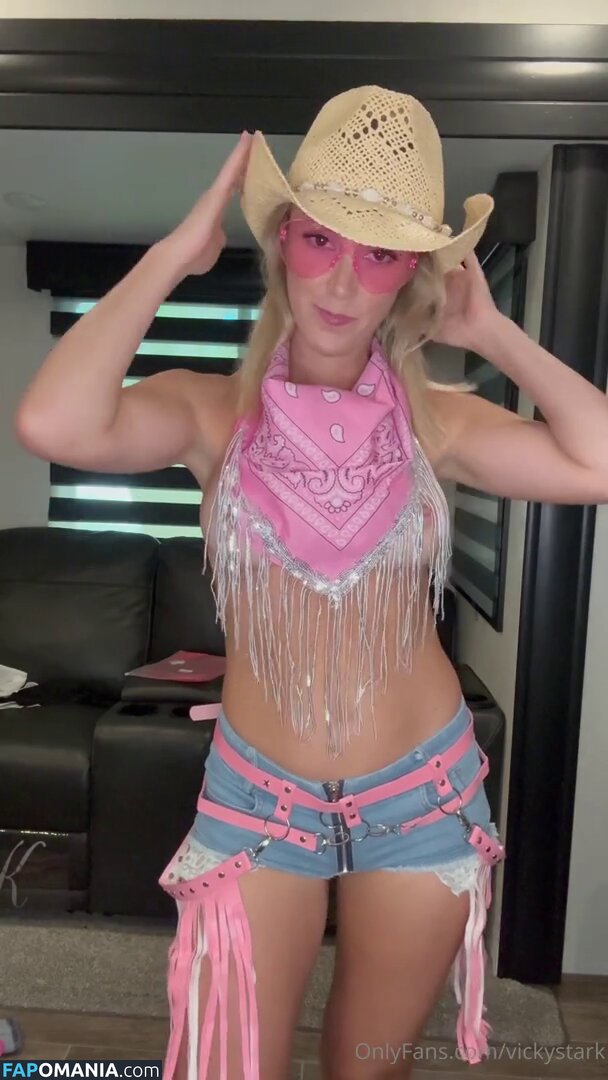 Vicky Stark / vickystark / vickystarkfishing Nud OnlyFans  Fotografie scursă #93