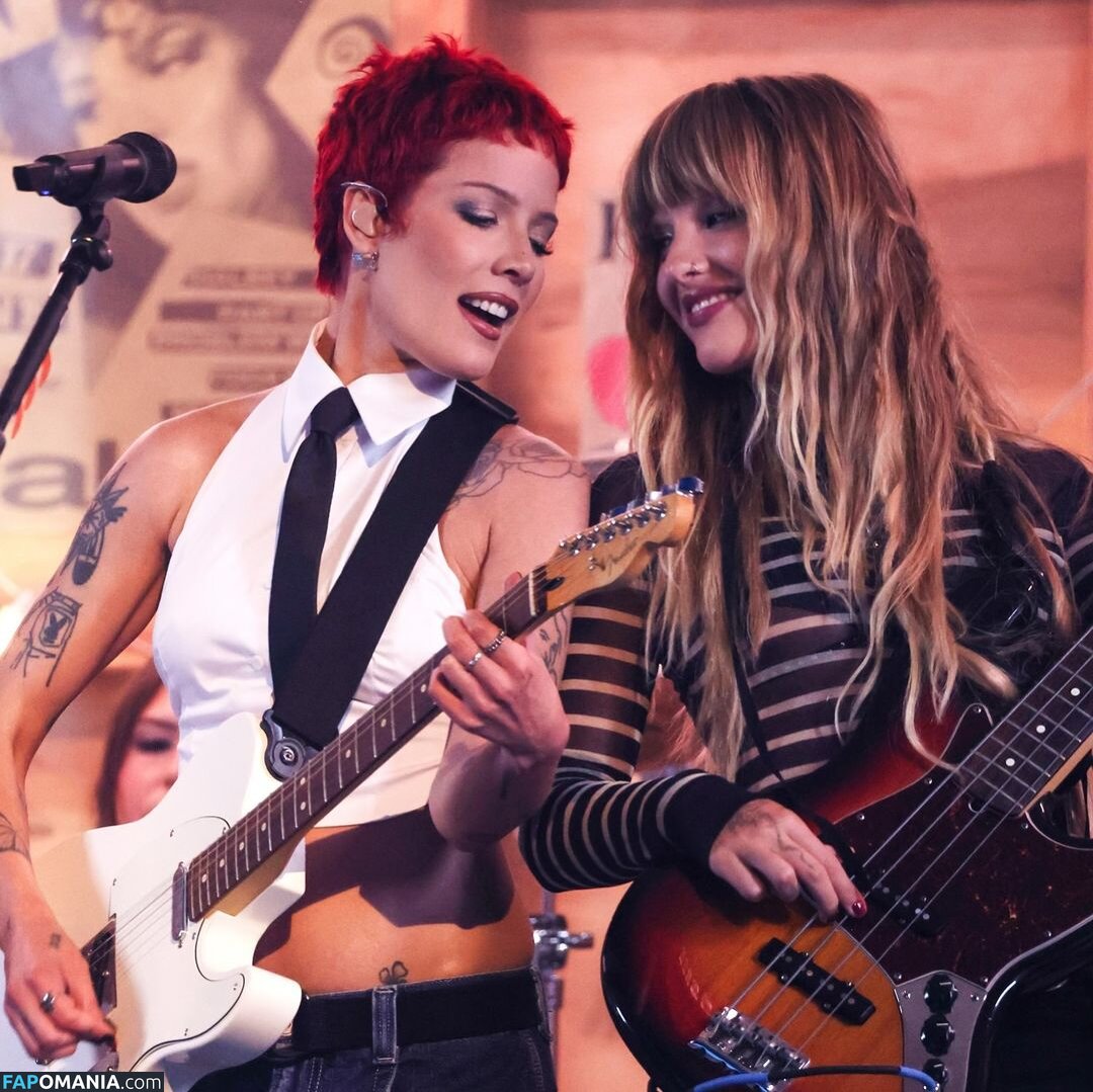 Maneskin bassist / Victoria De Angelis / vicdeangelis Nud OnlyFans  Fotografie scursă #1084