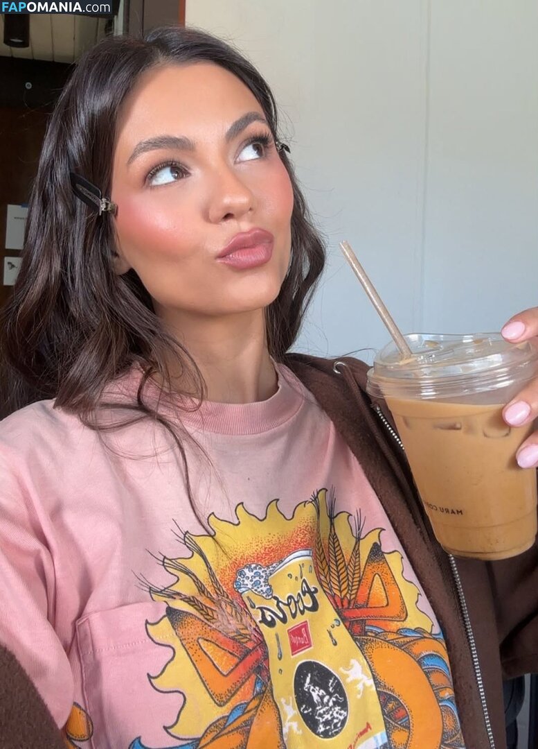 Victoria Justice / https: / victoriajustice Nud OnlyFans  Fotografie scursă #40