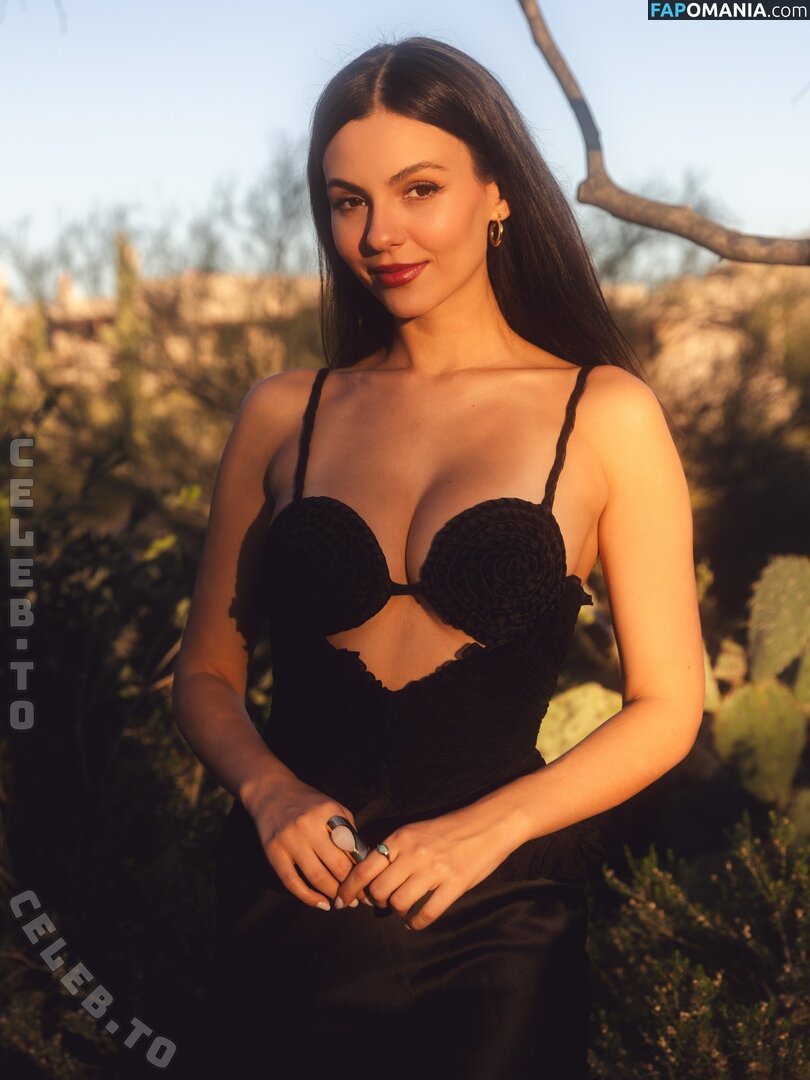 Victoria Justice / https: / victoriajustice Nud OnlyFans  Fotografie scursă #79