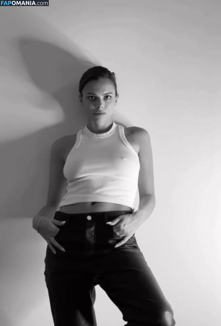 Viki Odintcova / mavrinmag / viki_odintcova Nud OnlyFans  Fotografie scursă #330