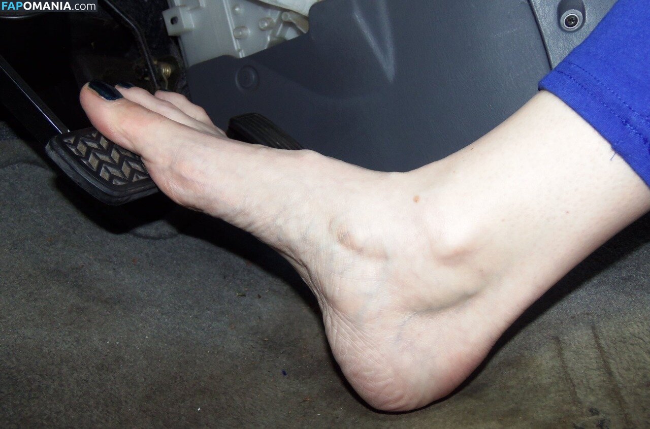 Violet's Toes (Violet's Perfect Feet Nud OnlyFans  Fotografie scursă #1