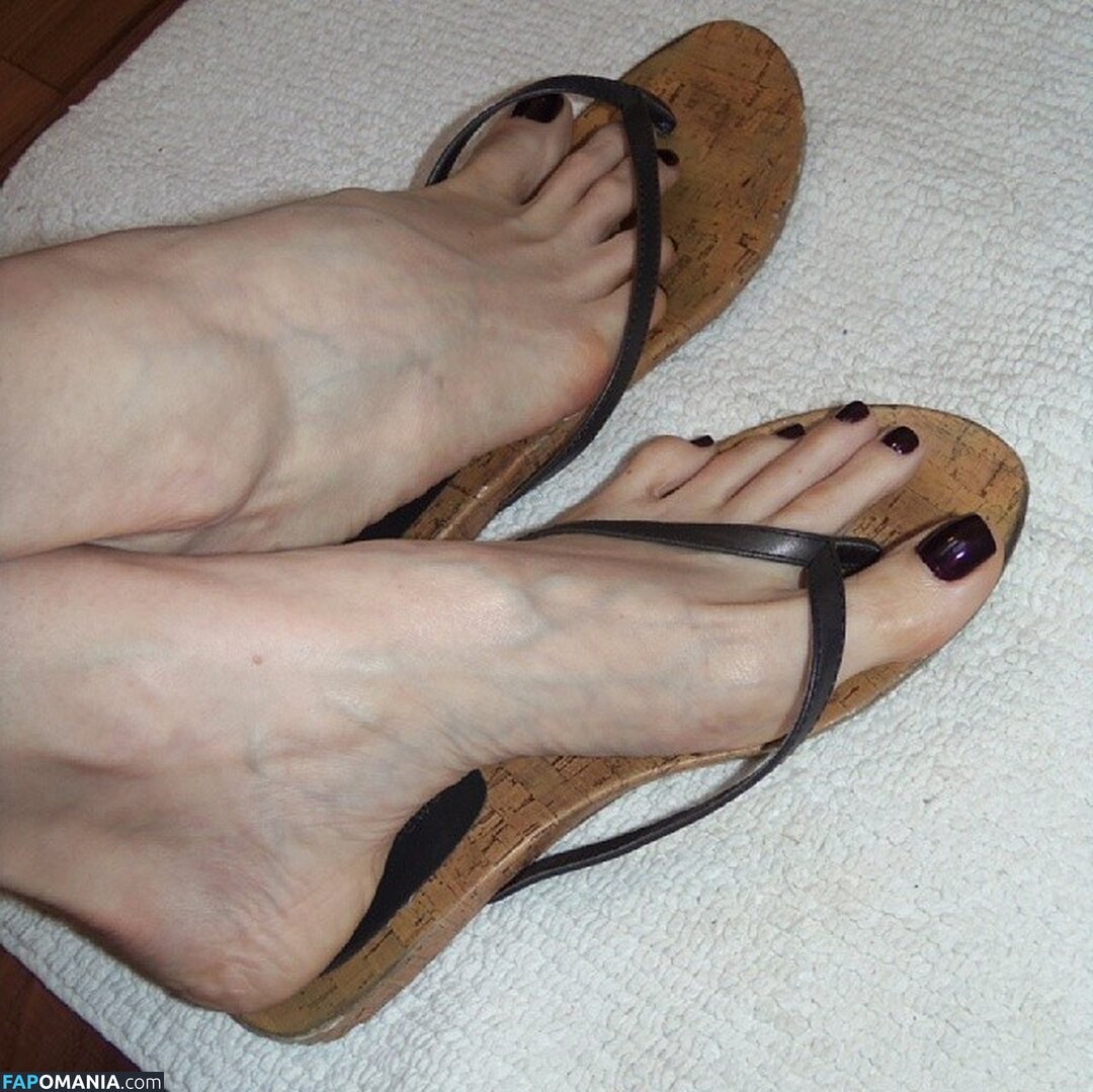 Violet's Toes (Violet's Perfect Feet Nud OnlyFans  Fotografie scursă #20