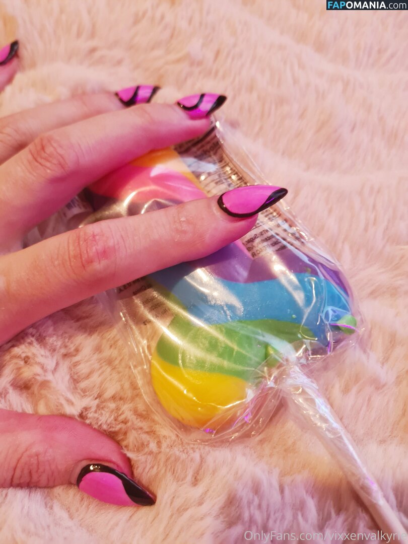 vixxen.valkyrie / vixxenvalkyrie Nud OnlyFans  Fotografie scursă #14