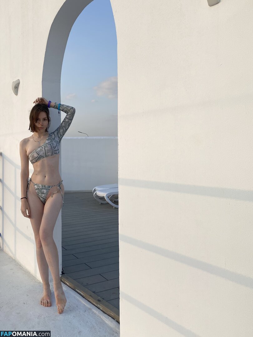 Vlada Vasuhno Nud OnlyFans  Fotografie scursă #5