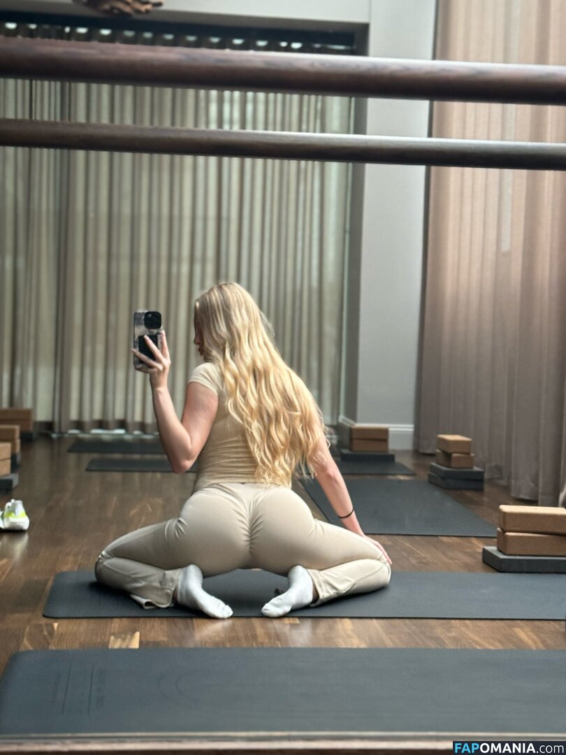 Vlada Dobryak / Vladababy / Vladaelfie Nud OnlyFans  Fotografie scursă #328