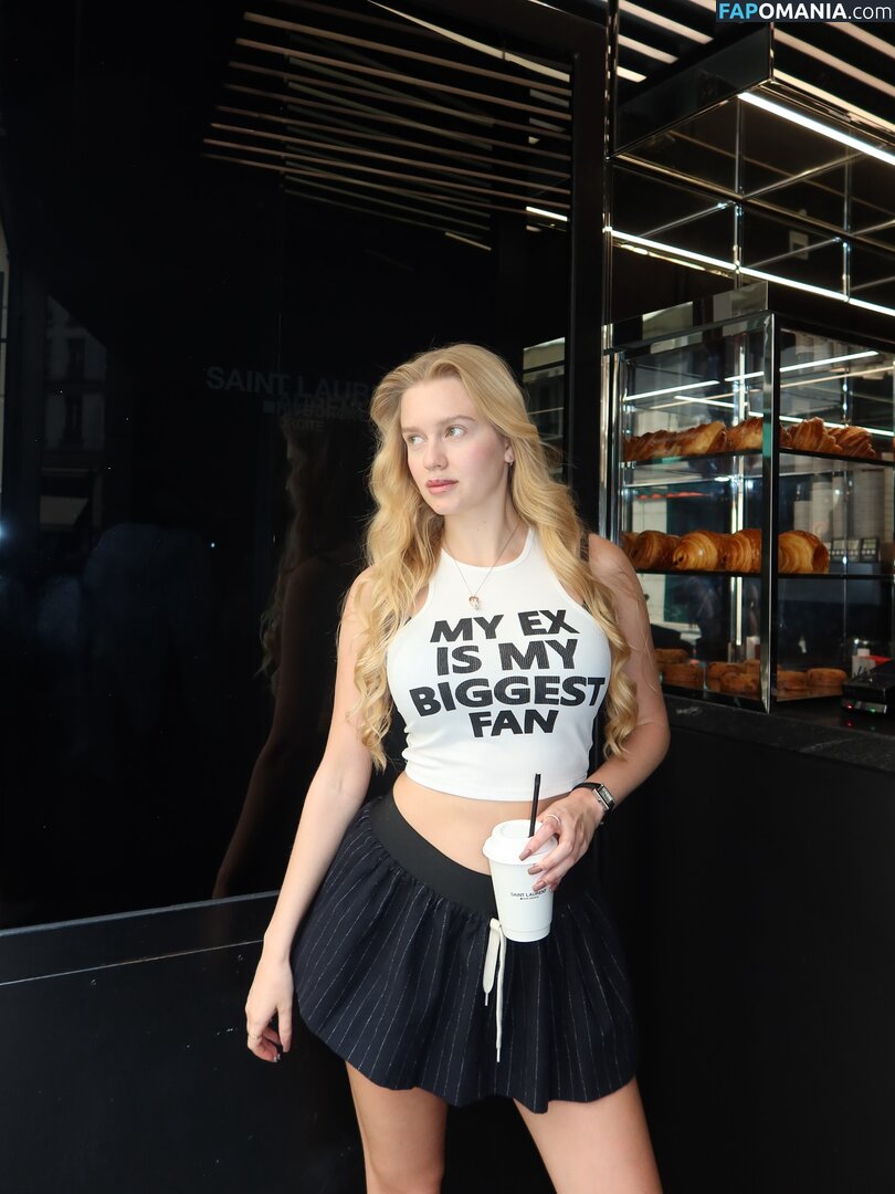 Vlada Dobryak / Vladababy / Vladaelfie Nud OnlyFans  Fotografie scursă #350