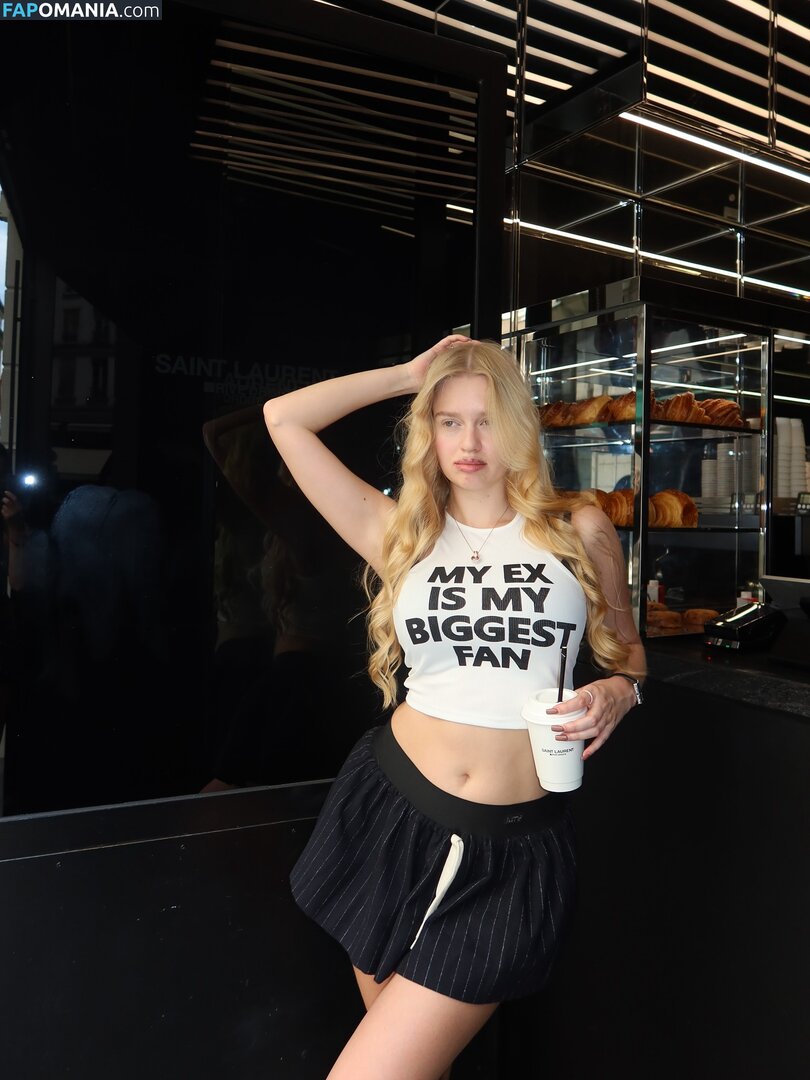 Vlada Dobryak / Vladababy / Vladaelfie Nud OnlyFans  Fotografie scursă #352