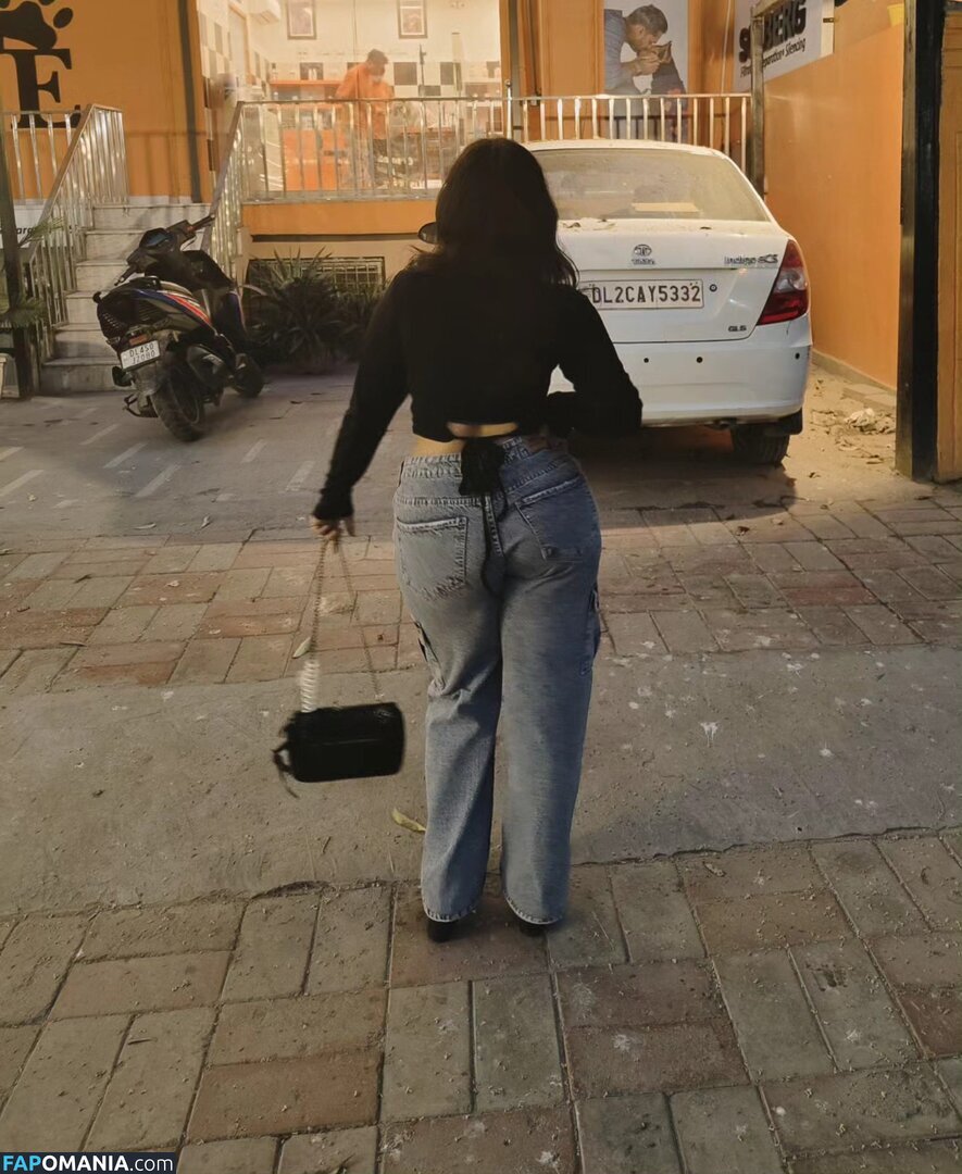 vr / vrindardddd_ Nud OnlyFans  Fotografie scursă #1