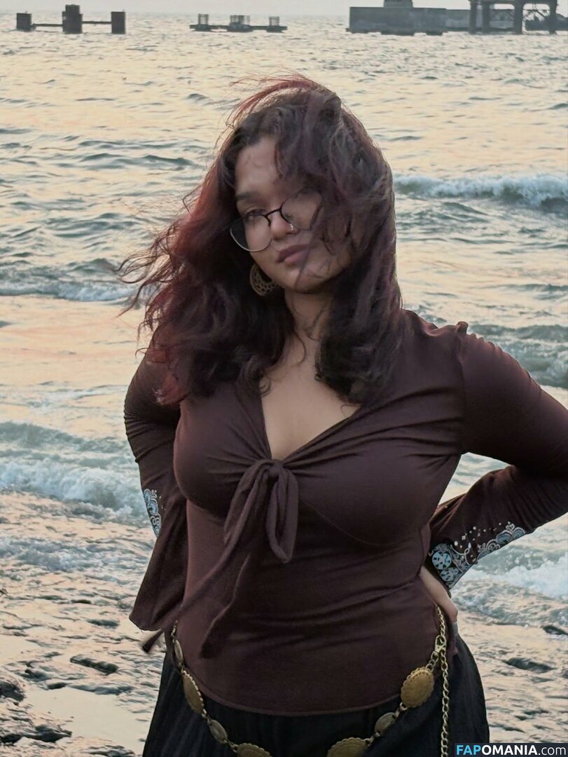 vr / vrindardddd_ Nud OnlyFans  Fotografie scursă #36