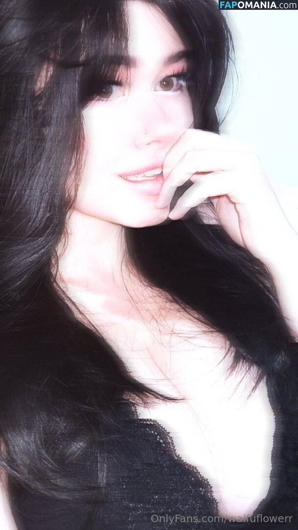 rewolfmi / waifuflowerr Nud OnlyFans  Fotografie scursă #1
