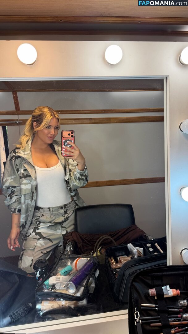 Icardi / Wanda Nara / badbitchwan / wanda_nara / wanditanara Nud OnlyFans  Fotografie scursă #452