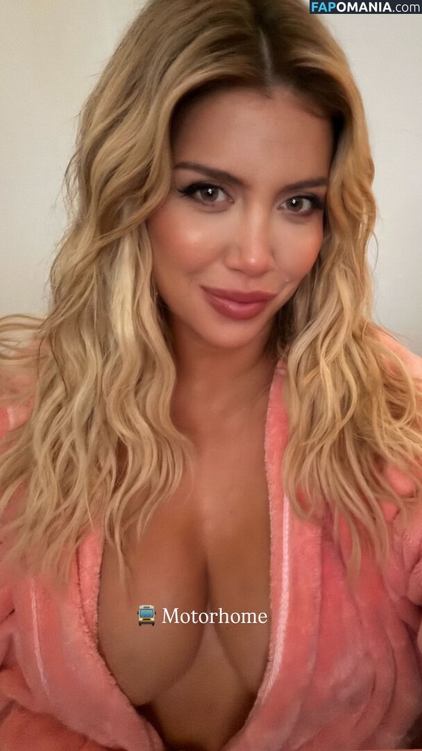 Icardi / Wanda Nara / badbitchwan / wanda_nara / wanditanara Nud OnlyFans  Fotografie scursă #471