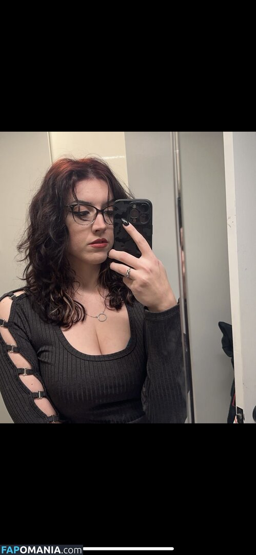 Wetsneakers / vstyle83 Nud OnlyFans  Fotografie scursă #1