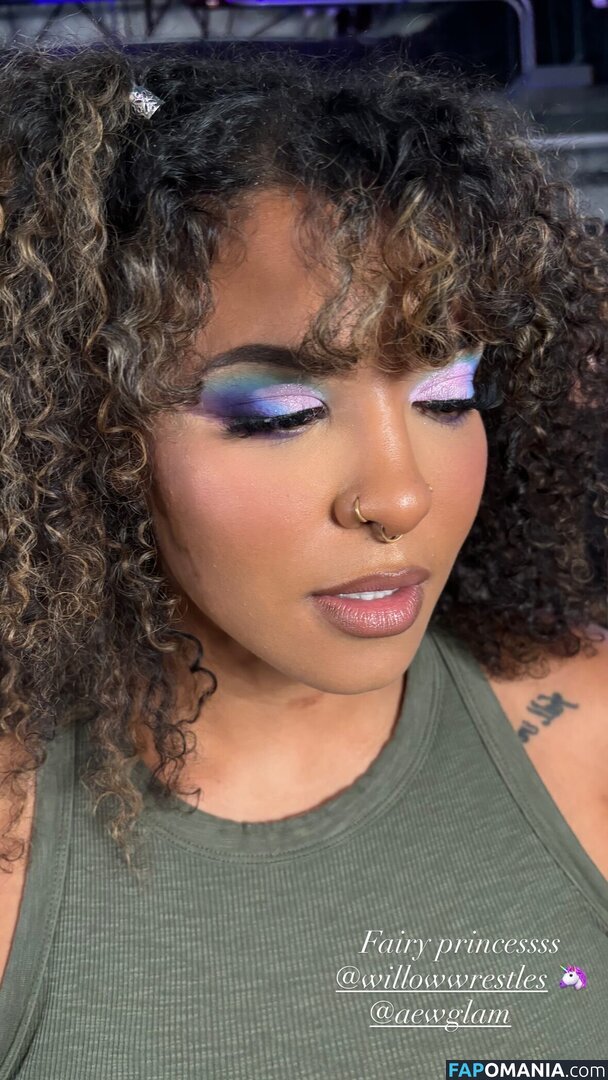 Willow Nightingale / willowwrestles Nud OnlyFans  Fotografie scursă #1