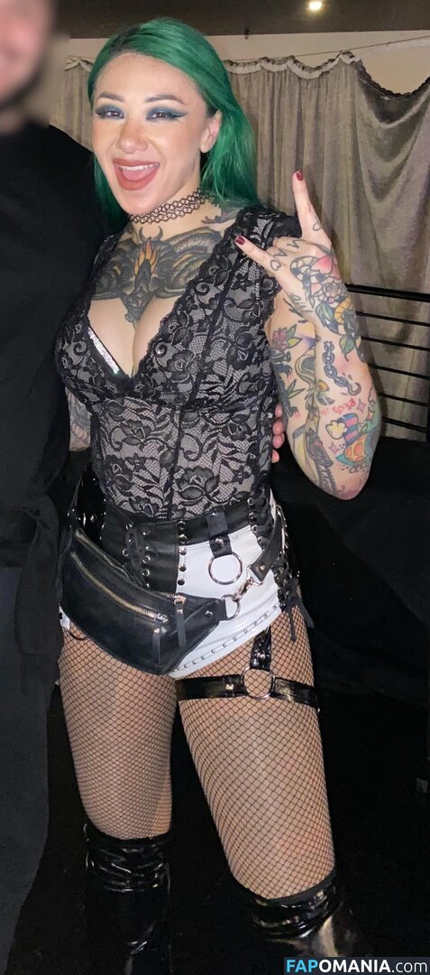 Shotzi Blackheart / ShotziWWE / WWE Shotzi Nud OnlyFans  Fotografie scursă #26