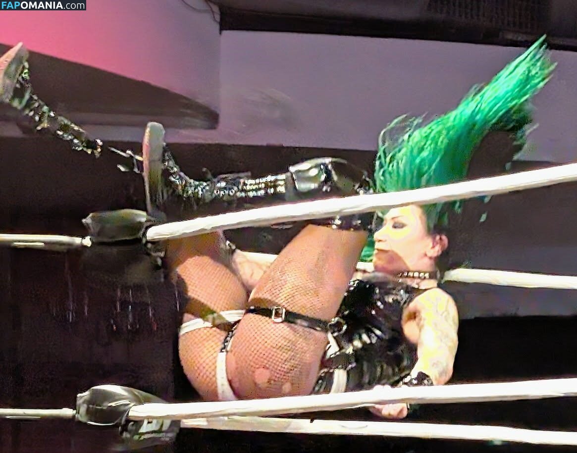 Shotzi Blackheart / ShotziWWE / WWE Shotzi Nud OnlyFans  Fotografie scursă #28